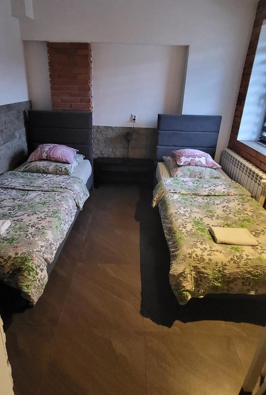 M Hostel Gliwice Exteriör bild