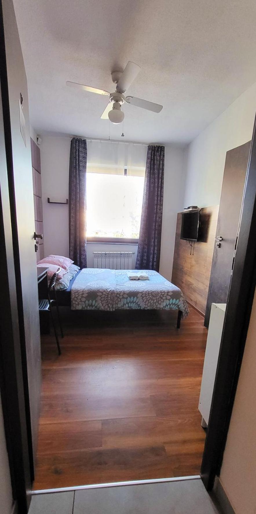 M Hostel Gliwice Exteriör bild